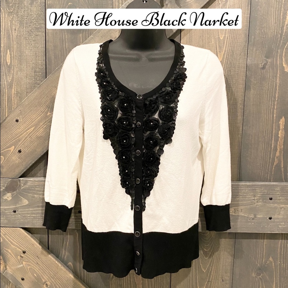White House l Black Market - Top